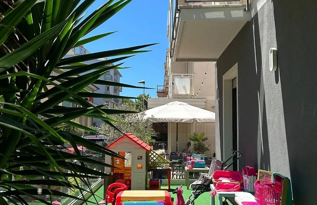 Hotel Miriam-1